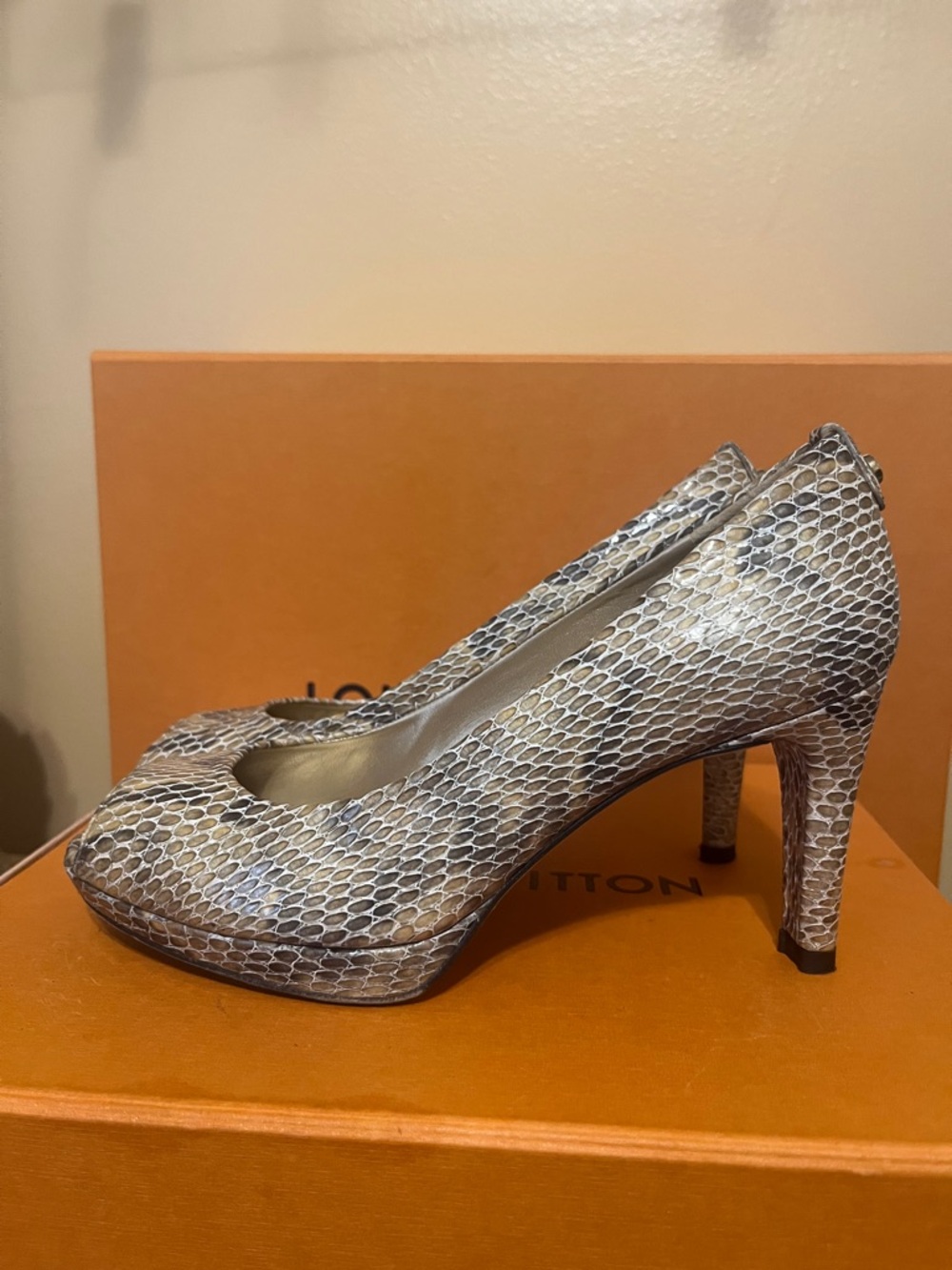 Stuart Weitzman Snake Print Peep Toe Heels - Size 7.5
